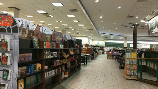Book Store «Barnes & Noble», reviews and photos, 540 Ed Noble Pkwy, Norman, OK 73072, USA