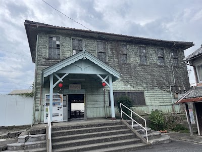 新八日市駅舎