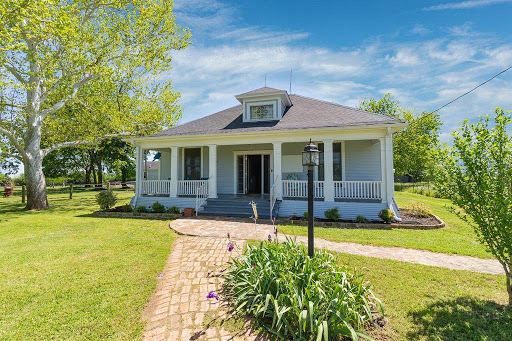 Real Estate Agency «RE/MAX Landmark Terrell», reviews and photos, 113 N Frances St, Terrell, TX 75160, USA