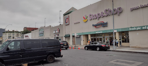 Grocery Store «Stop & Shop», reviews and photos, 1009 Flatbush Ave, Brooklyn, NY 11226, USA