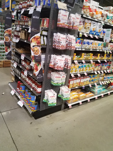 Grocery Store «Market District Supermarket», reviews and photos, 2687 State Rd, Cuyahoga Falls, OH 44223, USA