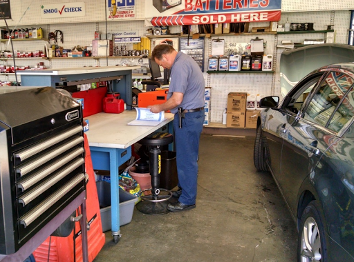 Auto Repair Shop «Fitzgeralds Auto Care Center», reviews and photos, 2066 Placentia Ave, Costa Mesa, CA 92627, USA