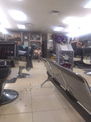 Barber Shop «Top Notch Barber Shop», reviews and photos, 4274 Davie Rd, Davie, FL 33314, USA