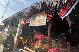 Taquería México image