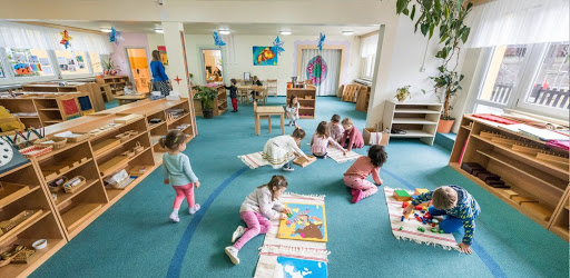 International Montessori preschool, Hrudičkova