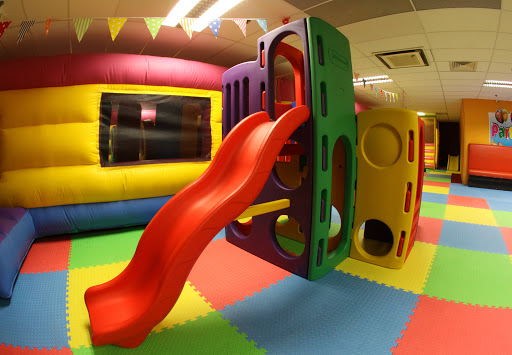 Mr. B's Family Entertainment & Kid's Play Centre with private party room hire.