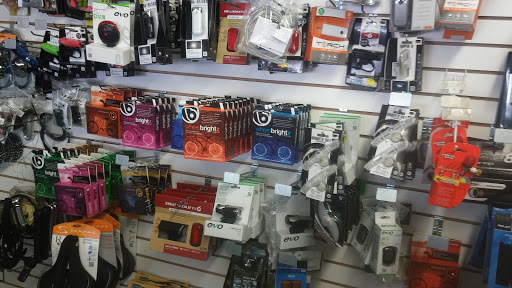 Bicycle Repair Shop «Michigan Bicycle Services», reviews and photos, 25909 Coolidge Hwy, Oak Park, MI 48237, USA