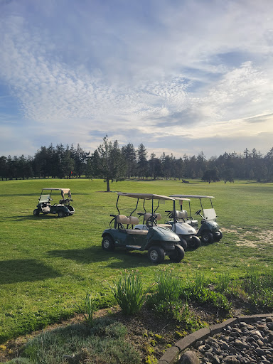 Golf Course «Sandelie Original 18-Hole Golf Course», reviews and photos, 28333 SW Mountain Rd, West Linn, OR 97068, USA