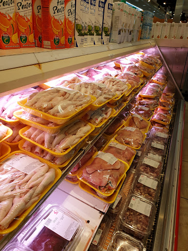 Shopping Mall «Vallejo Plaza Shopping Center», reviews and photos, 3325 Sonoma Blvd, Vallejo, CA 94590, USA