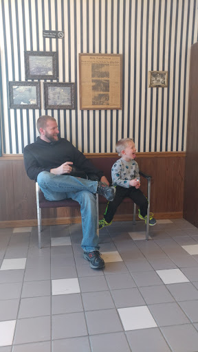 Barber Shop «Clarks Barber Shop», reviews and photos, 117 Mississippi Ave, Crystal City, MO 63019, USA