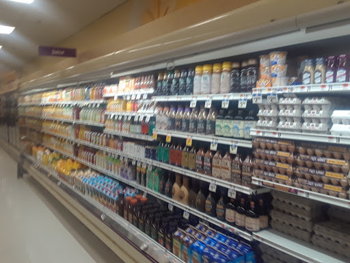 Grocery Store «Stop & Shop», reviews and photos, 211 High St, Torrington, CT 06790, USA