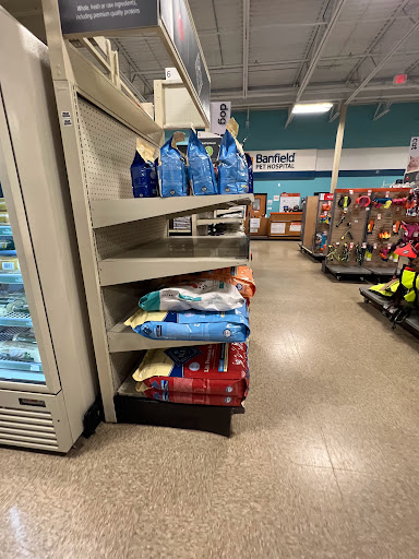 Pet Supply Store «PetSmart», reviews and photos, 1801 Howell Mill Rd NW, Atlanta, GA 30318, USA
