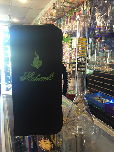 Tobacco Shop «Smoke Shop Guys», reviews and photos, 4843 Dempster St, Skokie, IL 60077, USA