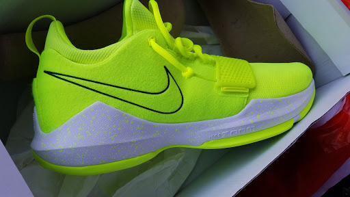 Sporting Goods Store «Nike Factory Store», reviews and photos, 3202 Livermore Outlets Dr, Livermore, CA 94551, USA