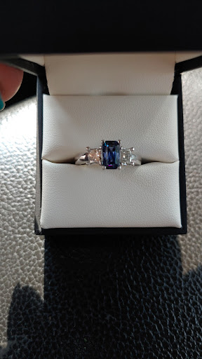 Jeweler «Gem Boutique», reviews and photos, 1243 E Market St, York, PA 17403, USA