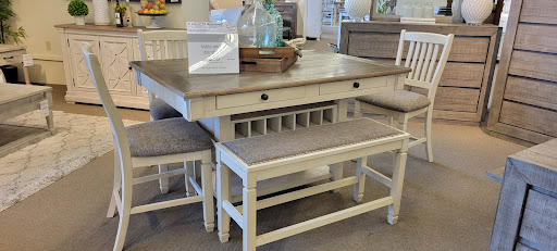 Furniture Store «Ashley HomeStore», reviews and photos, 905 Perimeter Dr, Schaumburg, IL 60173, USA