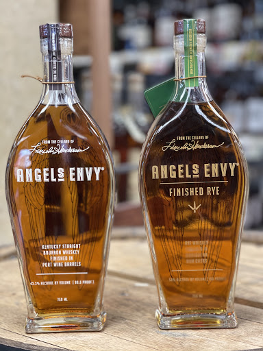 Liquor Store «Peavine Wine & Spirits», reviews and photos, 745 Peavine Rd, Crossville, TN 38571, USA