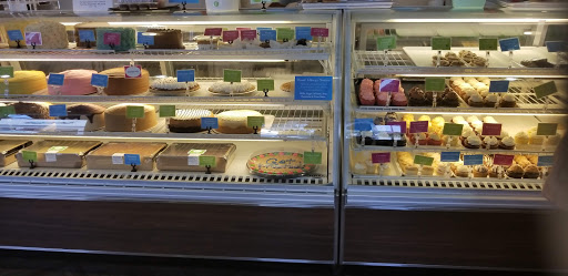 Shopping Mall «Laurelwood Shopping Center», reviews and photos, 422 S Grove Park Rd, Memphis, TN 38117, USA