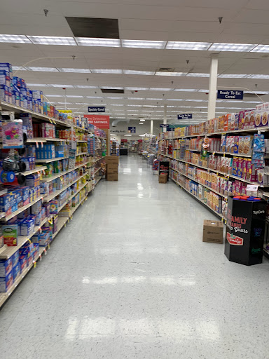 Grocery Store «Family Fare Supermarket», reviews and photos, 7402 N 30th St, Omaha, NE 68112, USA