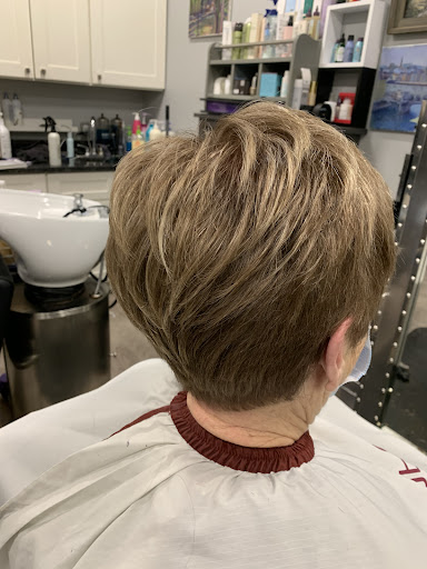 Beauty Salon «Cutz Hair Salon», reviews and photos, 2956 S Rochester Rd, Rochester Hills, MI 48307, USA