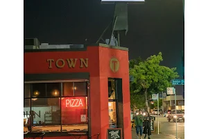 TOWN Pizza image