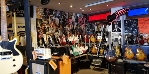 Musical instrument shops in Hamburg
