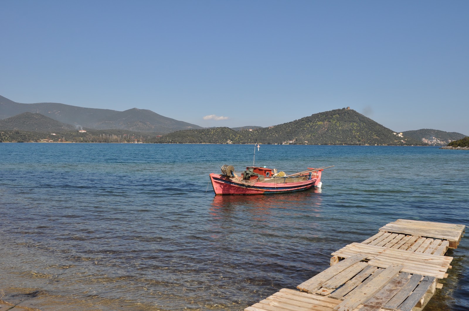 Foto de Lichoura beach com meios de comunicação nível de limpeza