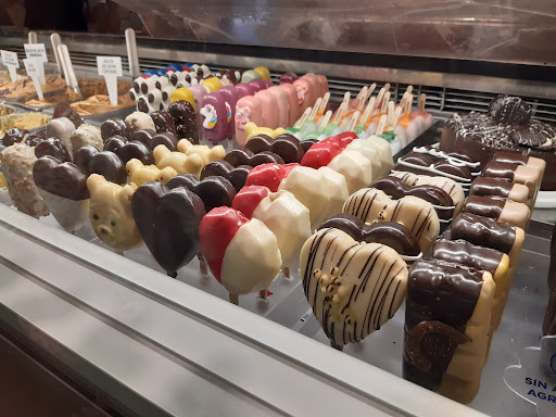 INNAMORATO DALVIAN - Ice cream shop,Cafeteria,Cake shop,Chocolate cafe en No informa