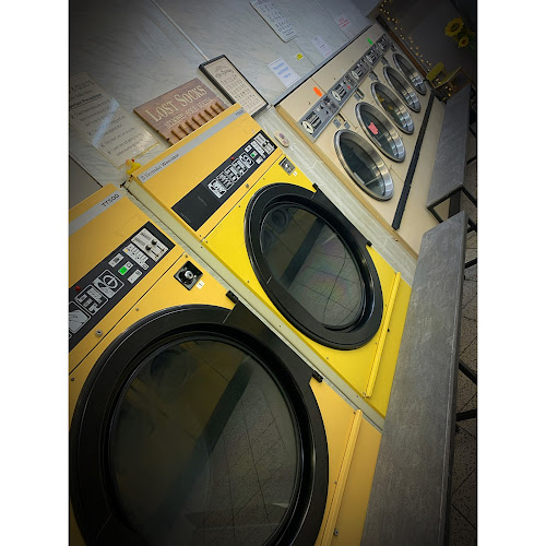 Holloway Best Launderette N7 - Laundry service