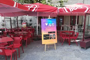 República Caffe Bar image
