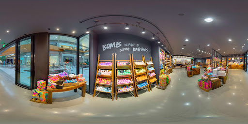 Cosmetics Store «LUSH», reviews and photos, 575 Bellevue Way NE #128, Bellevue, WA 98004, USA