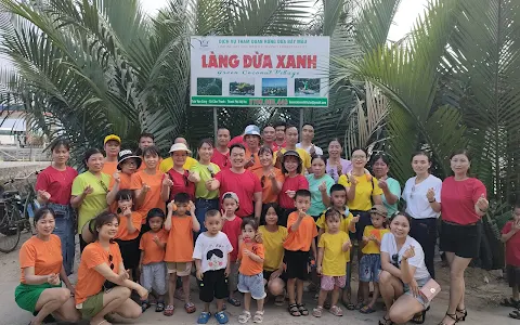 Làng Dừa Xanh Coconut Basket Boat Tour image