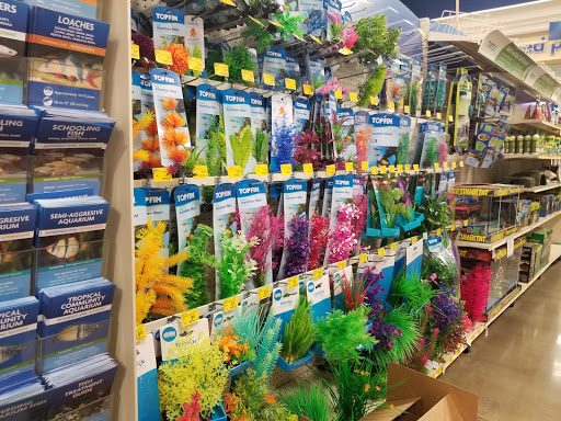 Pet Supply Store «PetSmart», reviews and photos, 11501 Metcalf Ave, Overland Park, KS 66210, USA