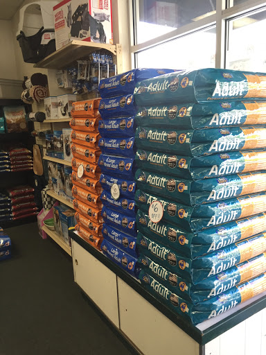 Pet Supply Store «Pet Loft», reviews and photos, 6333 SW Macadam Ave #104, Portland, OR 97239, USA