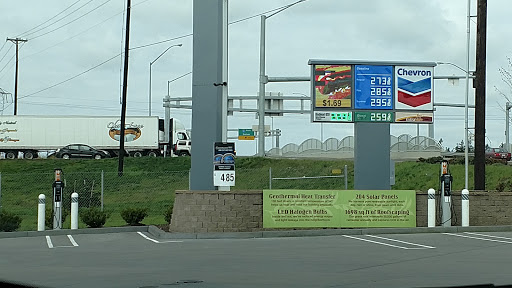 Gas Station «Chevron», reviews and photos, 993 Lawson Ave, Woodburn, OR 97071, USA