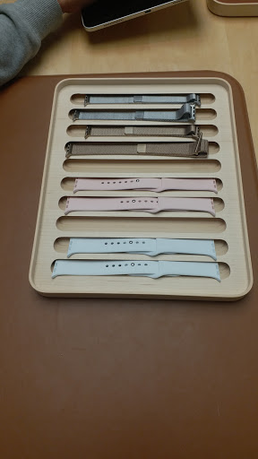 Computer Store «Apple Suburban Square», reviews and photos, 61 Saint James Pl, Ardmore, PA 19003, USA