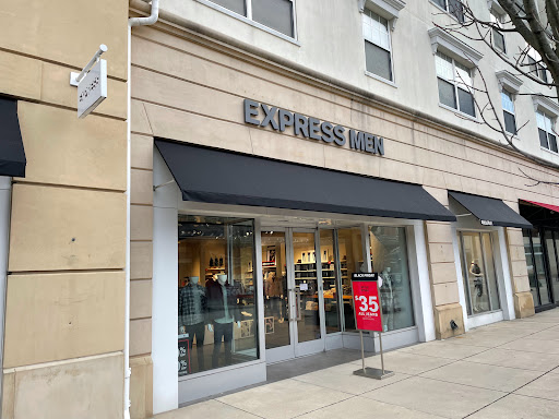 Express, 4396 Holly Drive, Beavercreek, OH 45440, USA, 