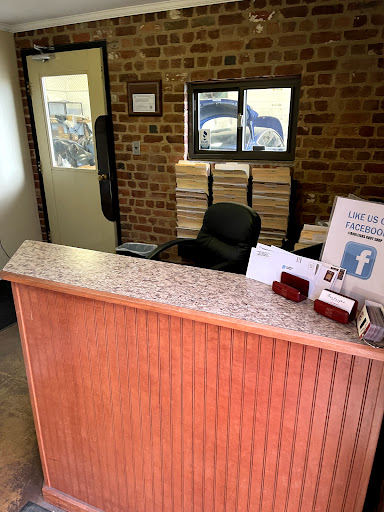 Auto Body Shop «Burleighs Auto Body», reviews and photos, 2211 Tazewell St, Richmond, VA 23222, USA