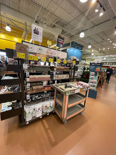 Grocery Store «Whole Foods Market», reviews and photos, 340 N Main St, West Hartford, CT 06117, USA