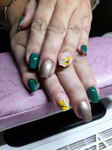 Tânia Rocha Nails&Beauty - Salão de Beleza