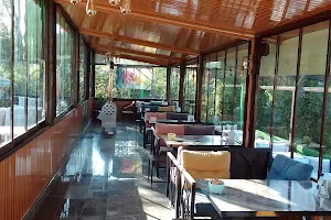 Santur aile cafe image
