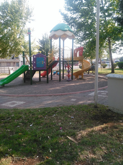 Dinlenme Ve Çocuk Parkı