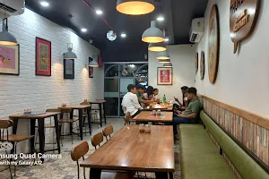 RP's Pizzeria Vijay Cross Road image