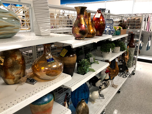 Clothing Store «Ross Dress for Less», reviews and photos, 19 Colma Blvd, Colma, CA 94014, USA