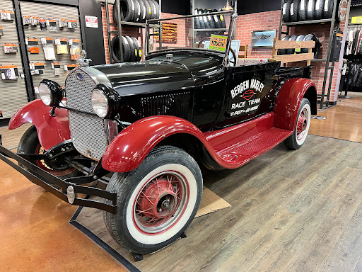 Harley-Davidson Dealer «Bergen County Harley-Davidson (Service Opens 9am)», reviews and photos, 124 Essex St, Rochelle Park, NJ 07662, USA