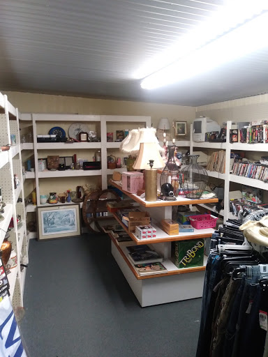 Flea Market «Pea Ridge Flea Market and Self Storage», reviews and photos, 5186 US-90, Pace, FL 32571, USA