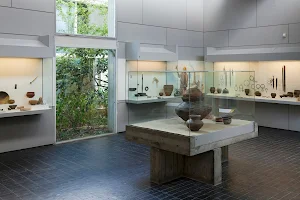 the Ile de France Prehistory Museum image