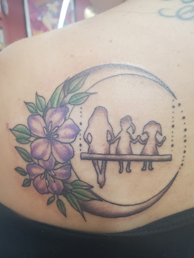 Tattoo Shop «Eye For An Eye Tattoo Parlor», reviews and photos, 1405 N Frazier St, Conroe, TX 77301, USA