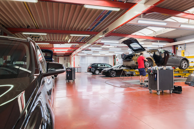 Beoordelingen van De Meester Carrosserie bvba in Gent - Autobedrijf Garage