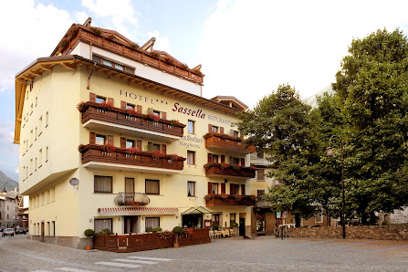 Hotel Sassella - Ristorante Jim Via Roma, 2, 23033 Grosio SO, Italia
